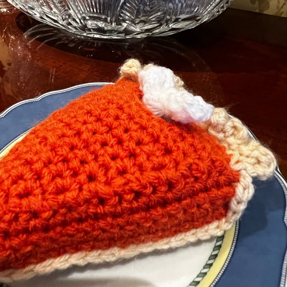 🎃 Hand Crocheted Pumpkin Pie Slice!! - Picture 5 of 10